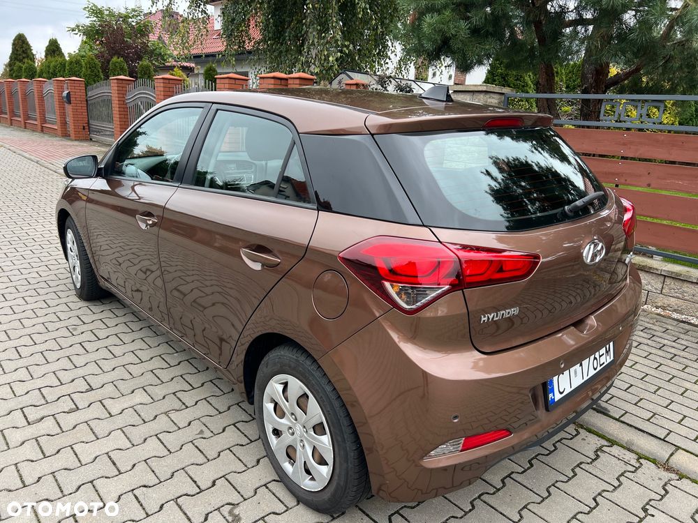 Hyundai i20 blue 1.2 Style - 4