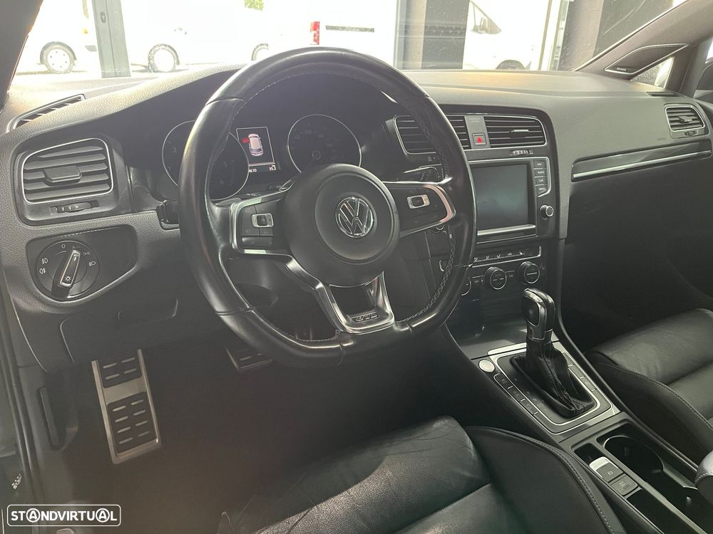 VW Golf 2.0 TDi DPF DSG GTD - 14