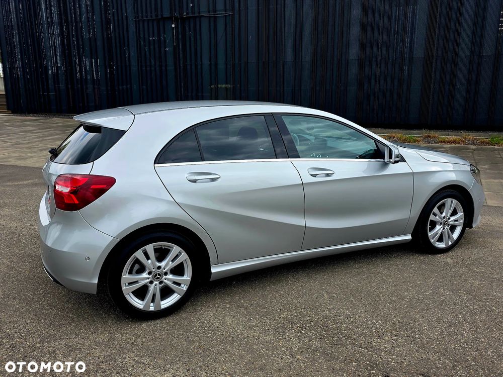 Mercedes-Benz Klasa A 200 (BlueEFFICIENCY) Urban - 11