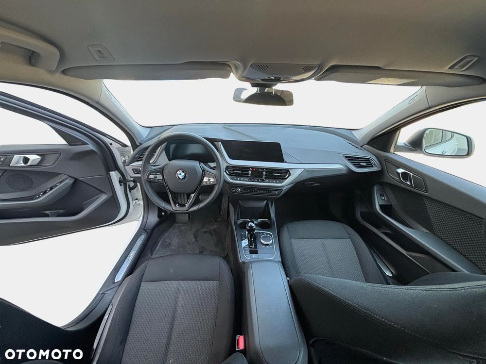 BMW Seria 1 118i Advantage - 19