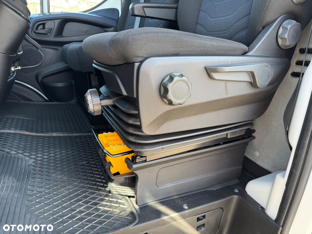 Iveco Daily‼️72C18‼️2021r 3.0 HI-MATIC Chłodnia/Mroźnia zakres -32C THERMO KING V-500 MAX Źródło Zasilania 400V Grube Ściany/Podłoga Przegroda komorowa‼️ Full LED na bliźniaku Salon Polska DMC7200kg - 20