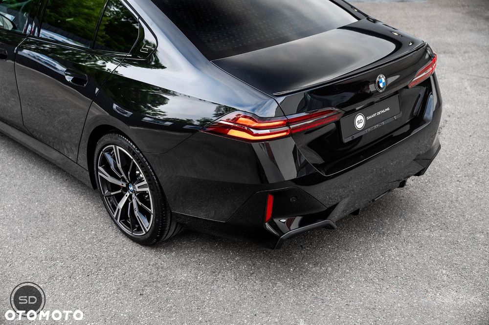 BMW Seria 5 520d xDrive mHEV M Sport Edition - 7