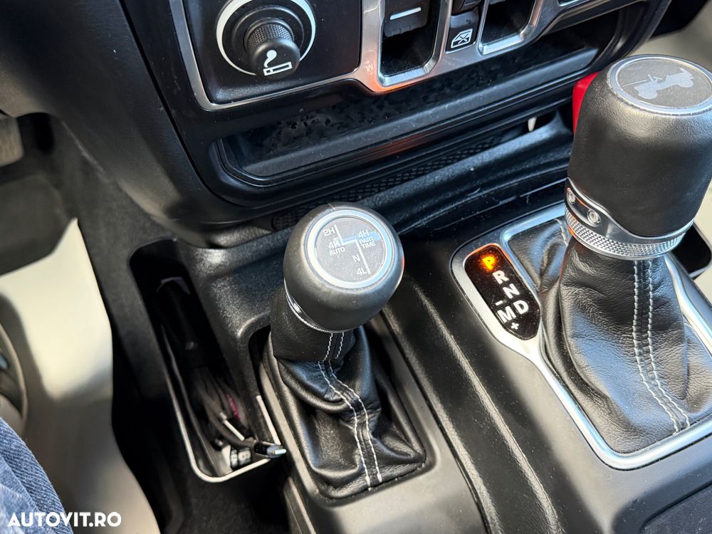 Jeep Wrangler 2.0 4xe AT8 PHEV Sahara - 22
