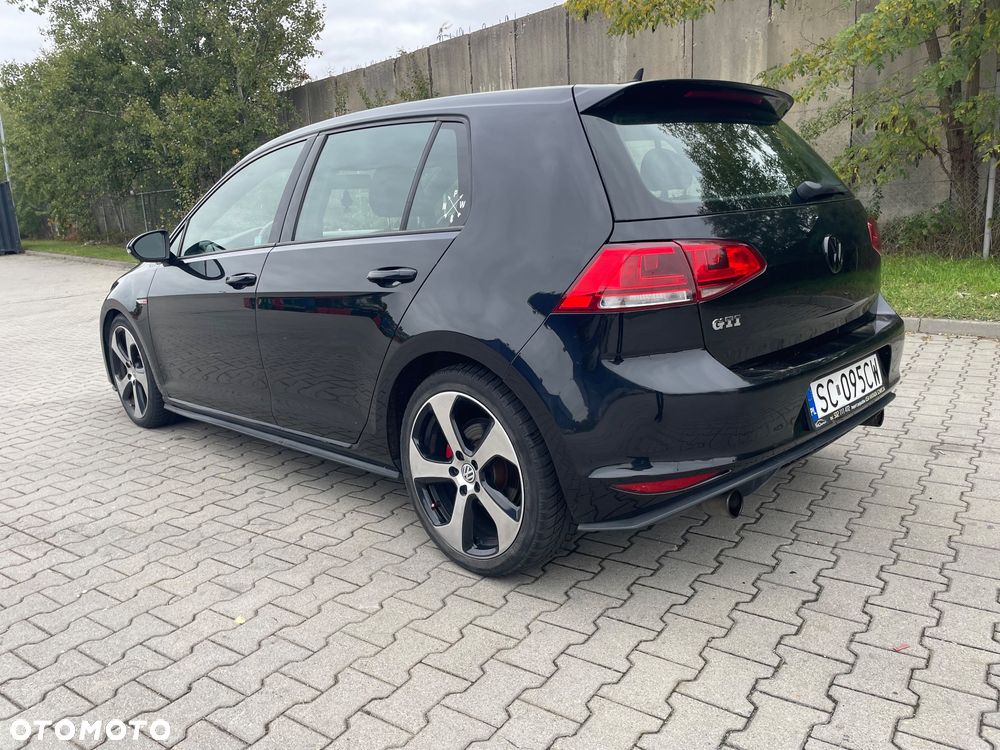 Volkswagen Golf GTI BlueMotion Technology DSG - 5