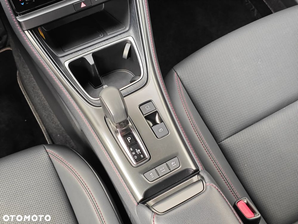 Lexus LBX 1.5 Hybrid Emotion - 14