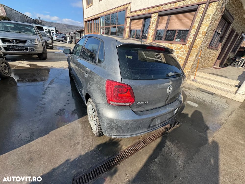Dezmembram Volkswagen VW Polo 5 6R [2009 - 2015] Hatchback 5-usi 1.2b CGP - 2