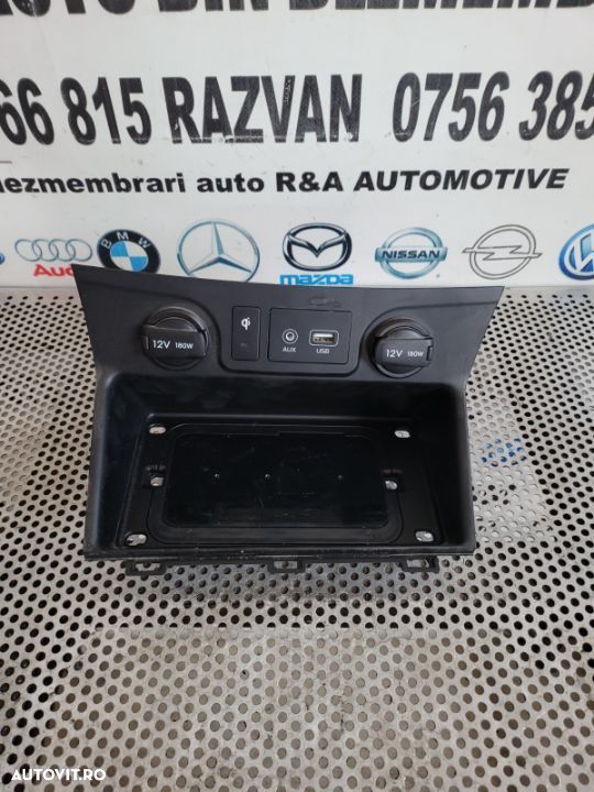 Priza Bricheta Incarcator Wirelles Modul Auxiliar Usb Hyundai Tucson An 2015-2020 Facelift - 1