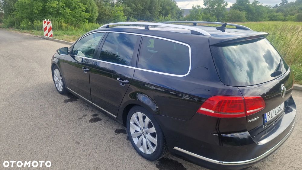 Volkswagen Passat - 2