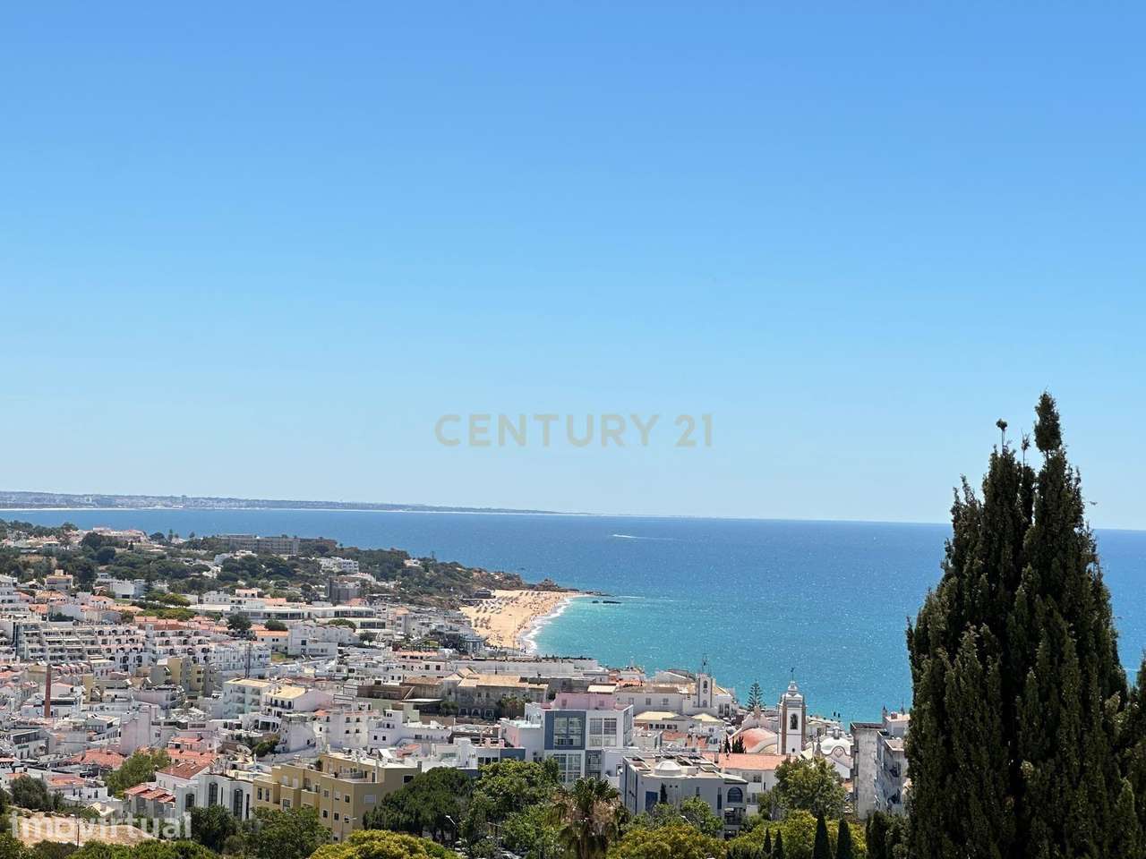 T0 renovado com vista mar, piscina e a 5 minutos a até da praia – Cent - Grande imagem: 4/14