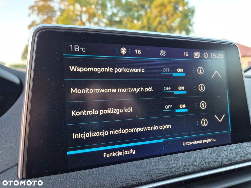 Peugeot 3008 BlueHDi 130 Stop & Start Allure - 23