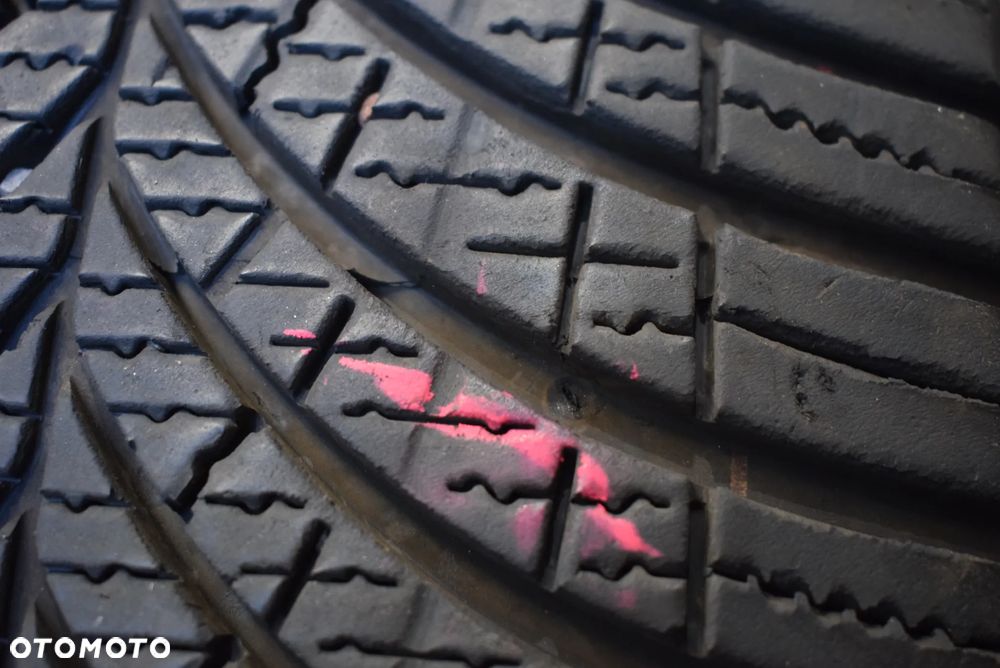 R17C 225/55 Goodyear Vector 4Seasons Cargo Cena za parę - 8