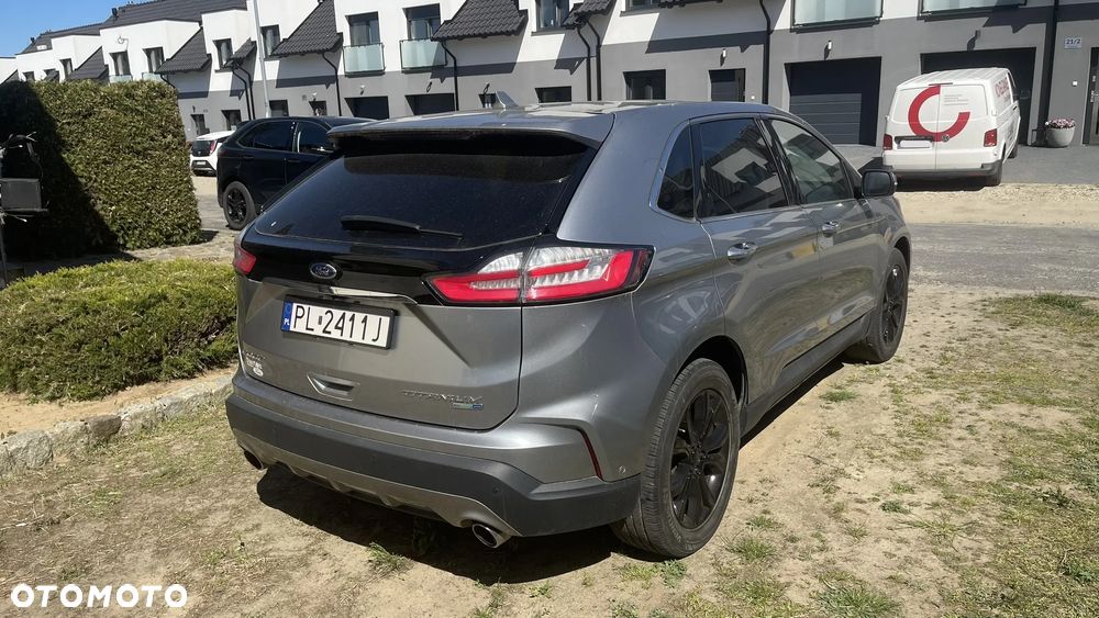 Ford Edge - 8