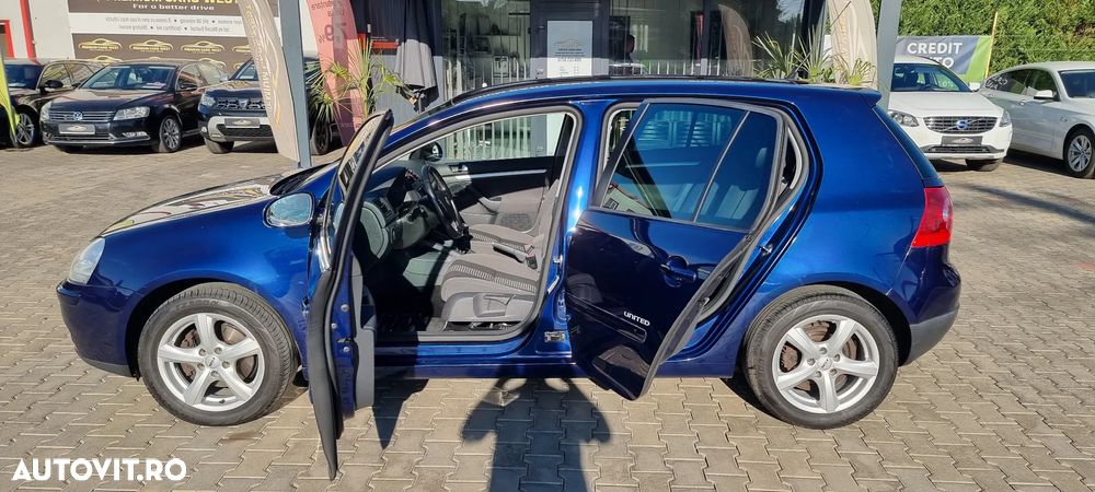 Volkswagen Golf 1.4 TSI United - 9