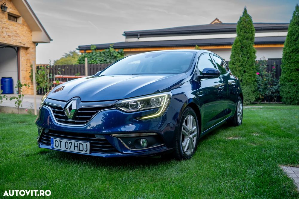 Renault Megane BLUE dCi 115 EDC BUSINESS EDITION - 10