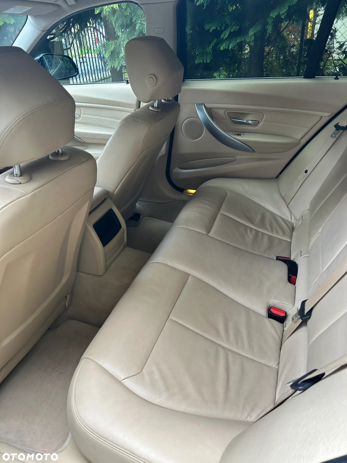 BMW Seria 3 318d Touring Luxury Line - 5