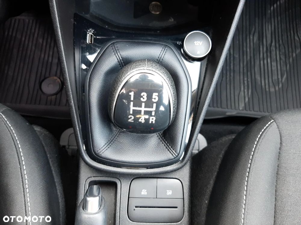 Ford Fiesta 1.1 Trend - 27