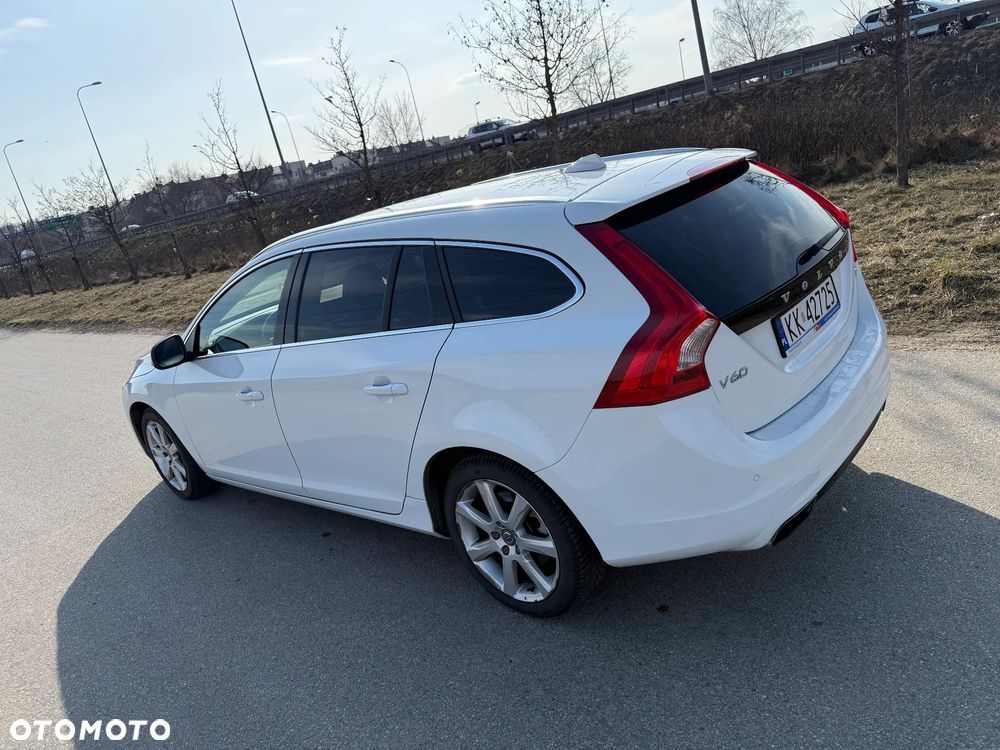 Volvo V60 - 11