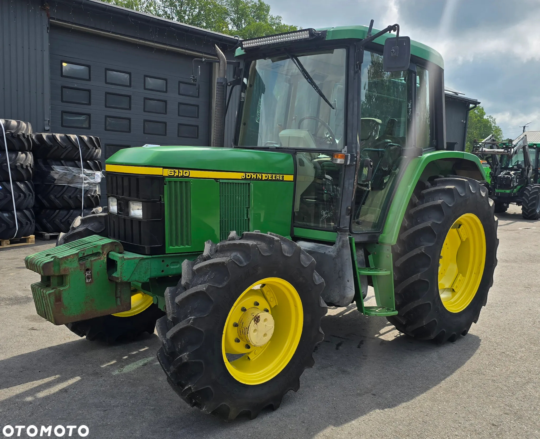 John Deere 6110 - 10
