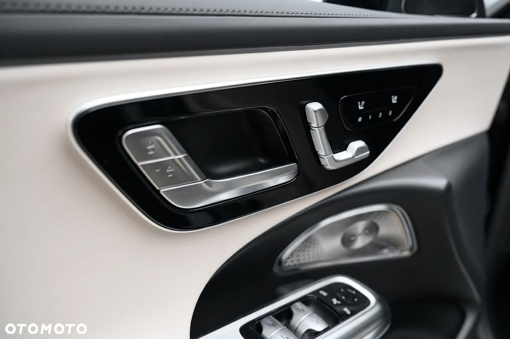 Mercedes-Benz Klasa E 220 d mHEV 4-Matic AMG 9G-Tronic - 21