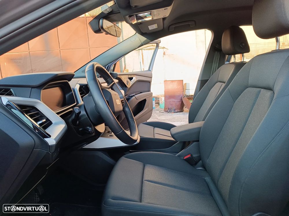 Audi Q4 Sportback e-tron - 4