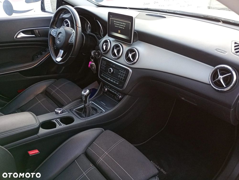 Mercedes-Benz CLA - 8