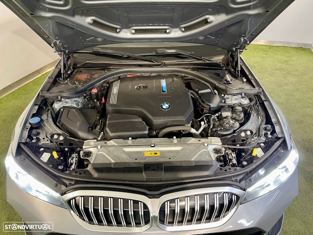 BMW 320 e Pack M Auto - 36
