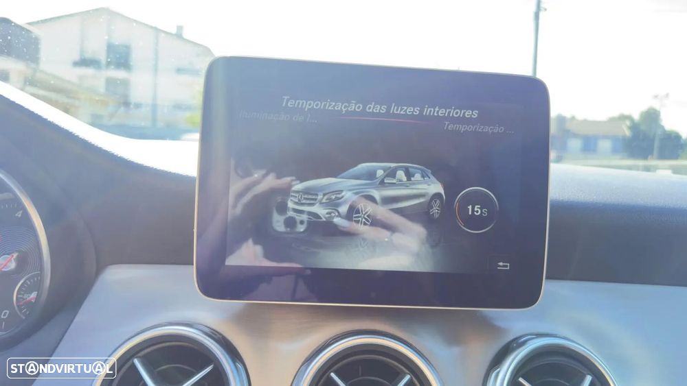 Mercedes-Benz GLA 200 d AMG Line - 29