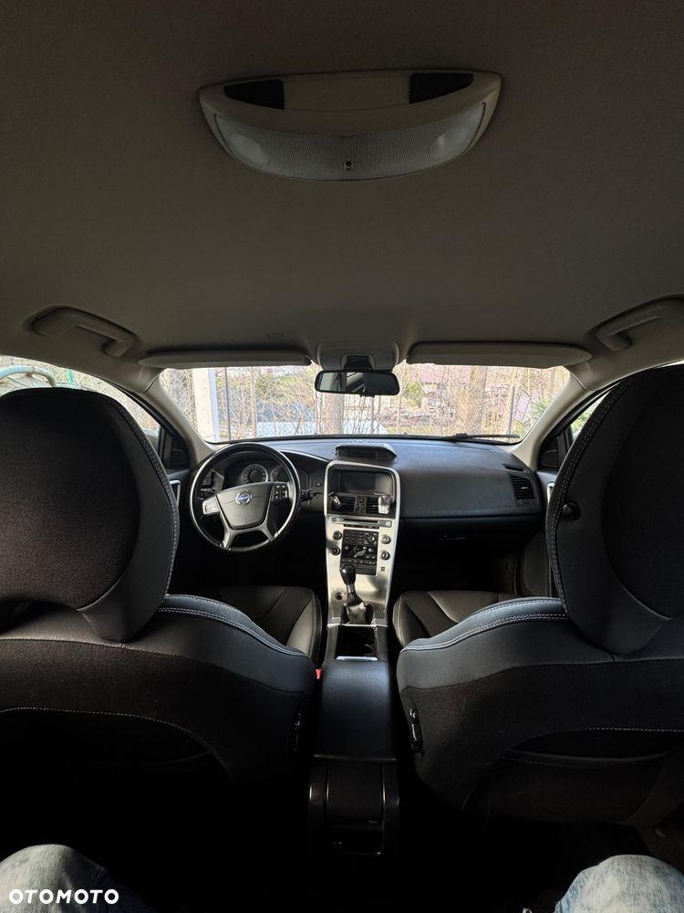 Volvo XC 60 D3 Momentum - 9