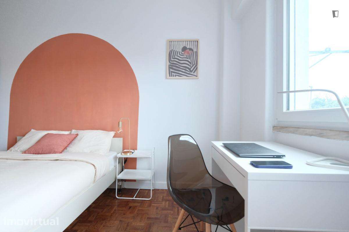 Quarto - localizado em Benfica Lisbon - Grande imagem: 4/19