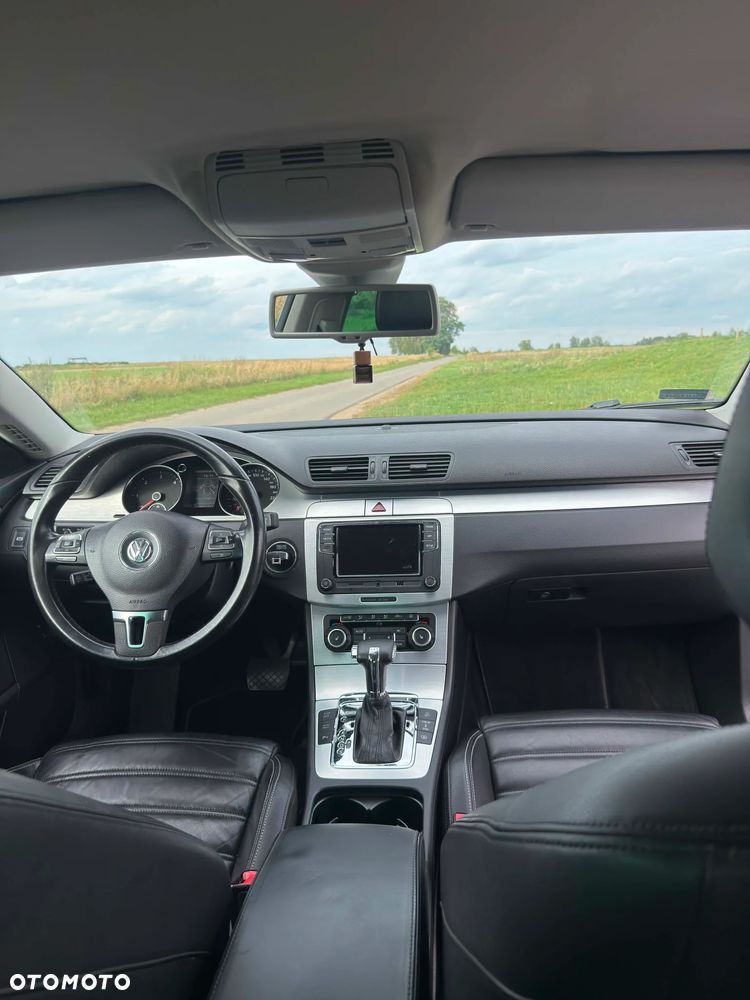 Volkswagen Passat 2.0 TDI Comfortline DSG - 5