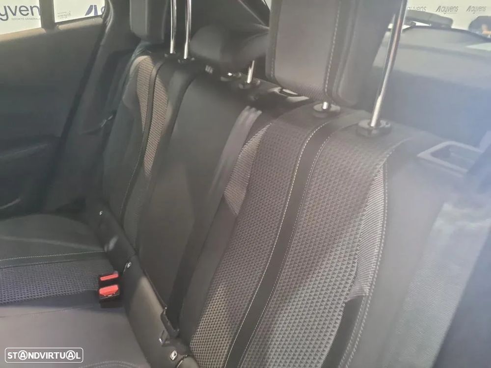 Peugeot 2008 1.5 BlueHDi GT - 5