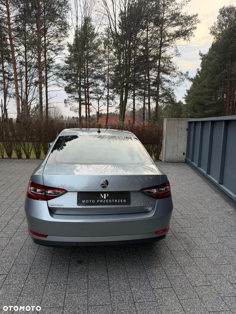 Skoda Superb 1.4 TSI ACT 4x4 SportLine - 9