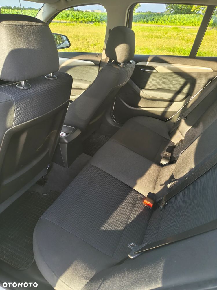 BMW X1 xDrive18d xLine - 11