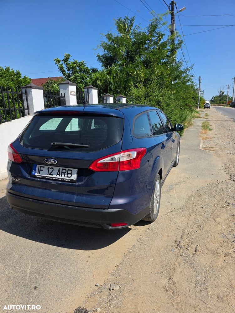 FORD Focus 2023 — imagine 5