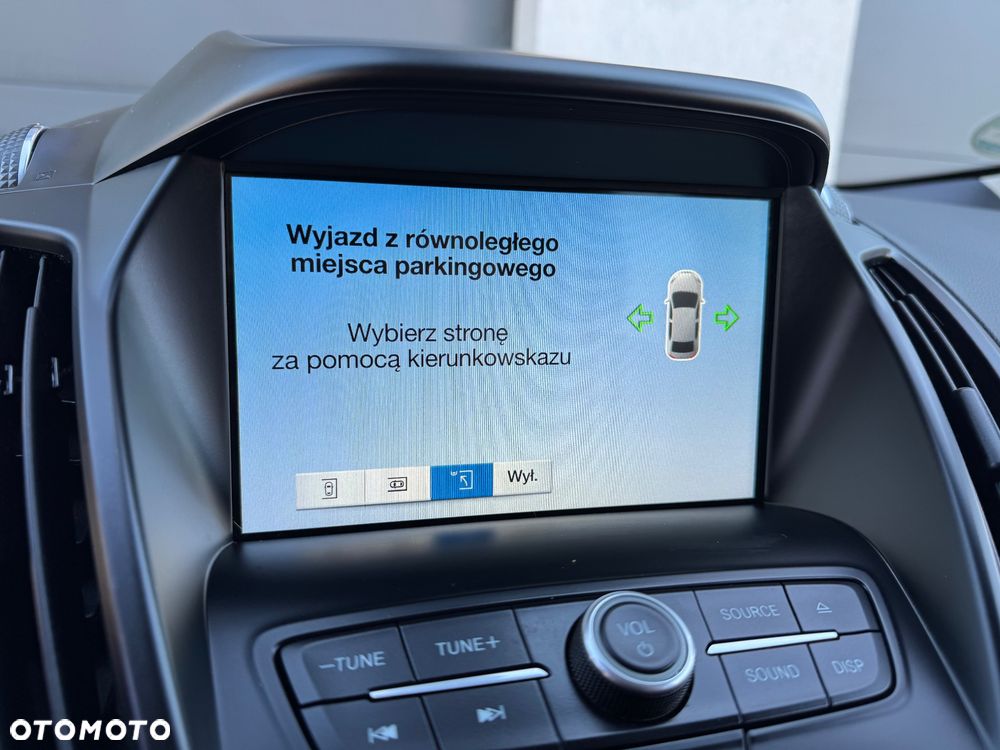 Ford Kuga 1.5 EcoBoost 2x4 Titanium - 28