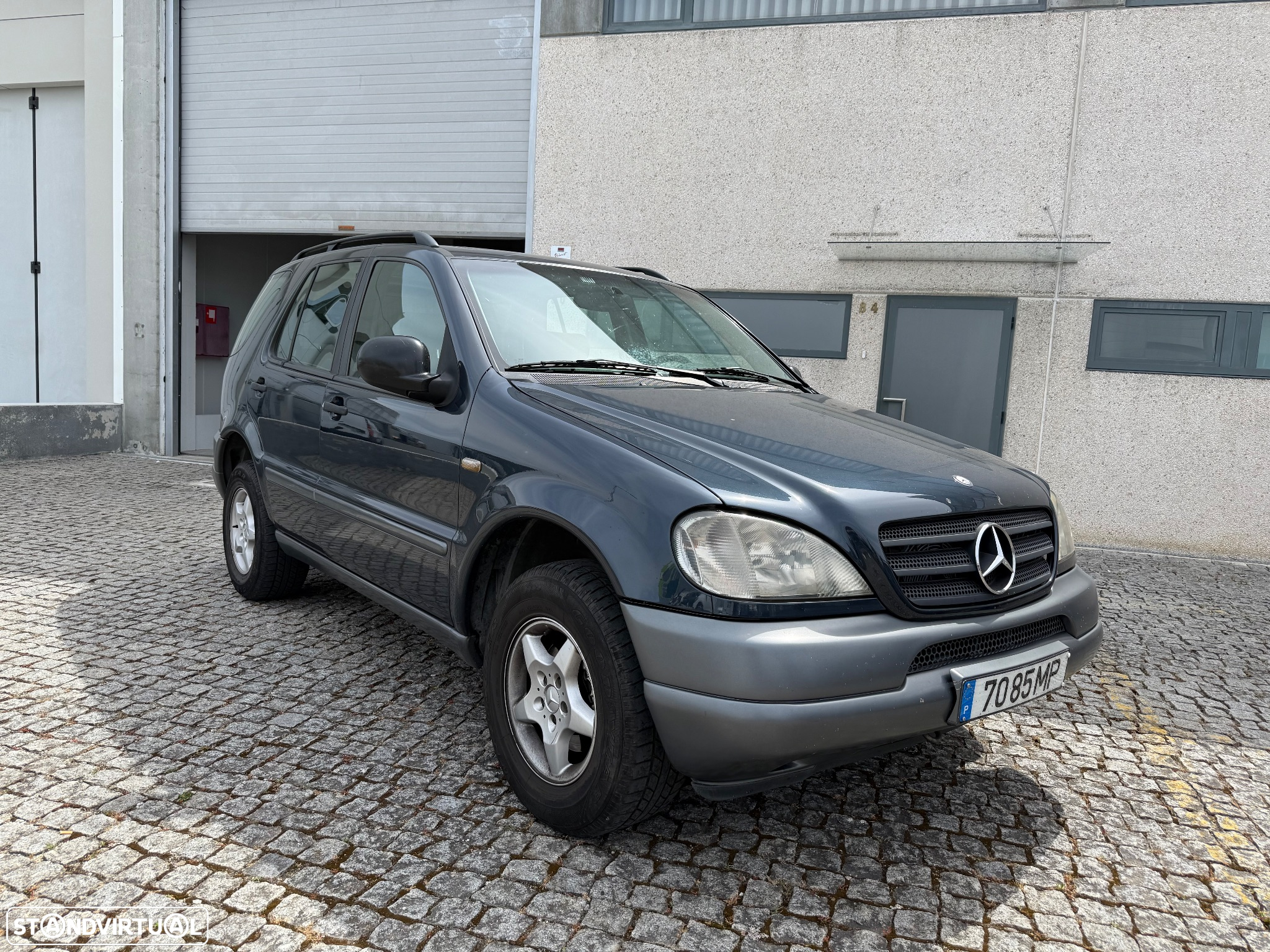 Mercedes-Benz ML 230 Standard - 2