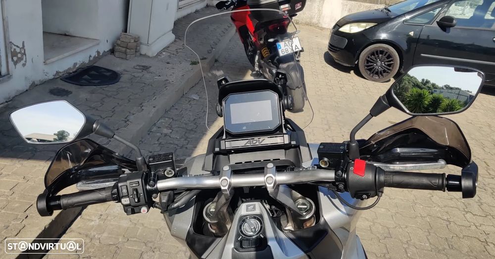 Honda ADV 350  (Carta A2) - 11