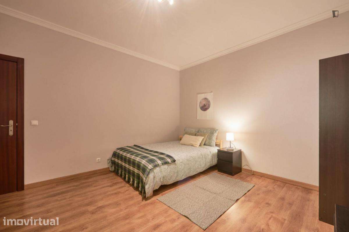 Quarto - localizado em Entrecampos Lisbon - Grande imagem: 4/8