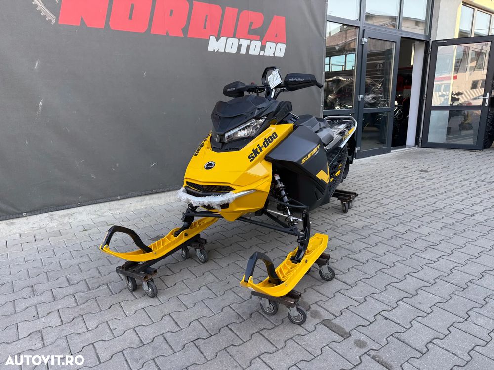 Ski-doo Summit - 2