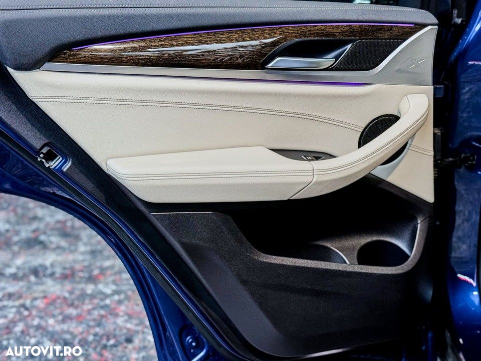 BMW X3 xDrive30i Aut. Luxury Line - 27