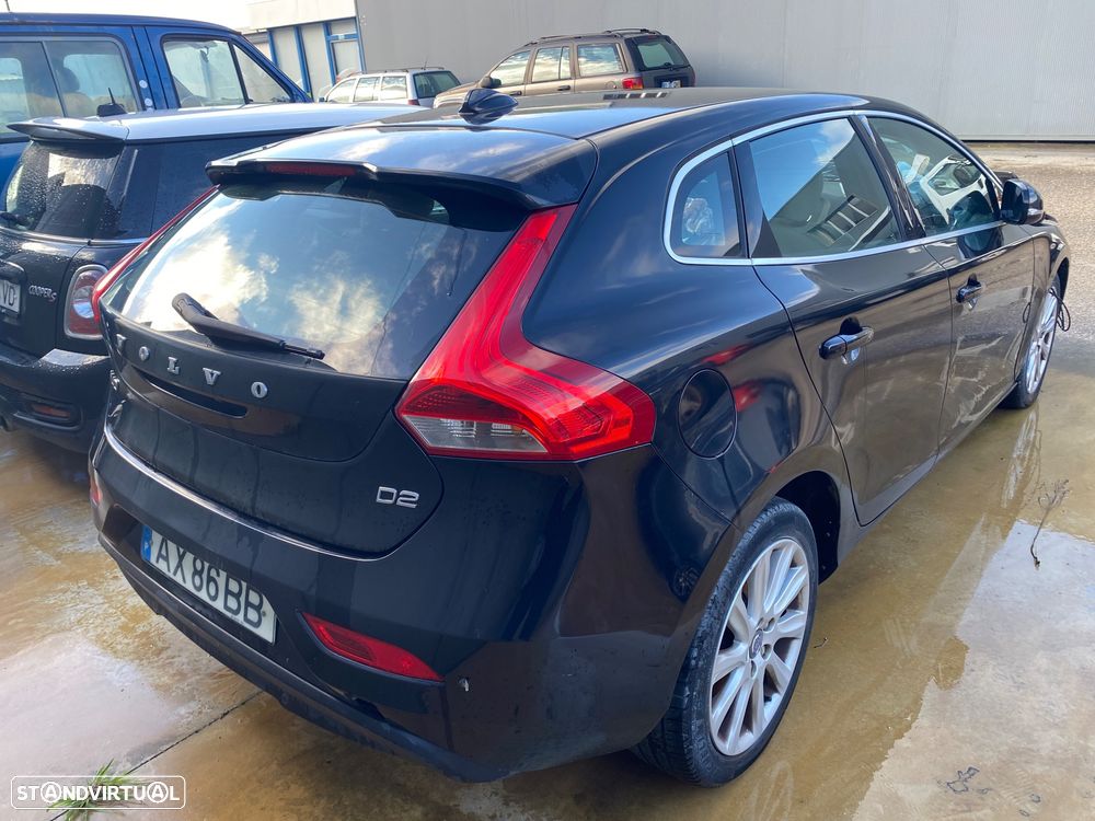 Volvo V40 - 10