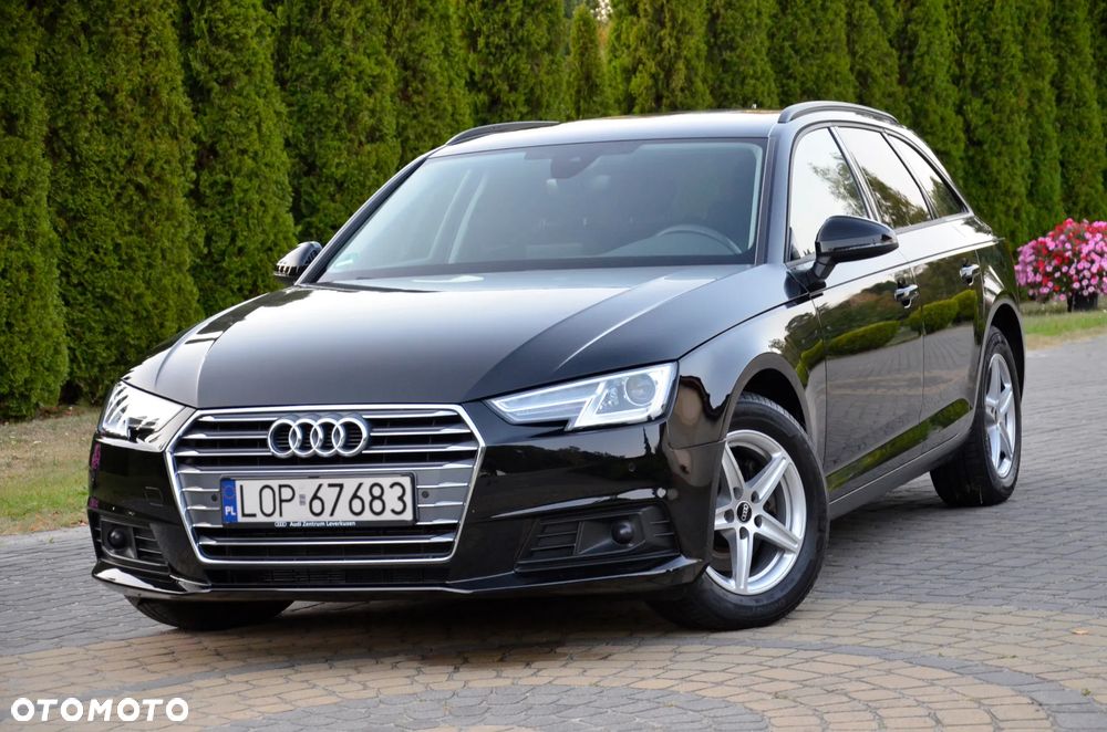 Audi A4 Avant 30 TDI S tronic design