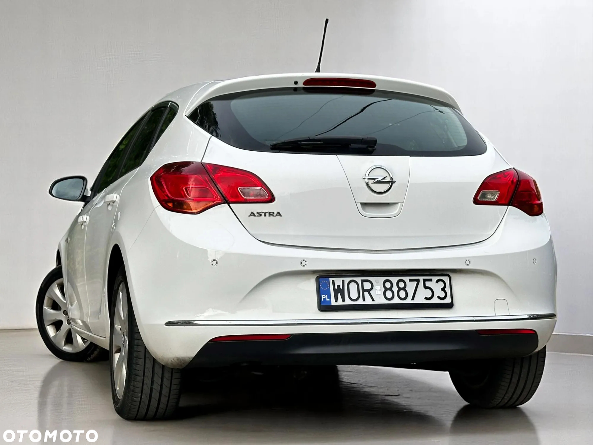 Opel Astra 1.4 Turbo Cosmo - 14