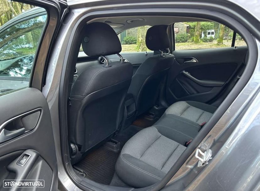 Mercedes-Benz GLA 180 7G-DCT Activity Edition - 6