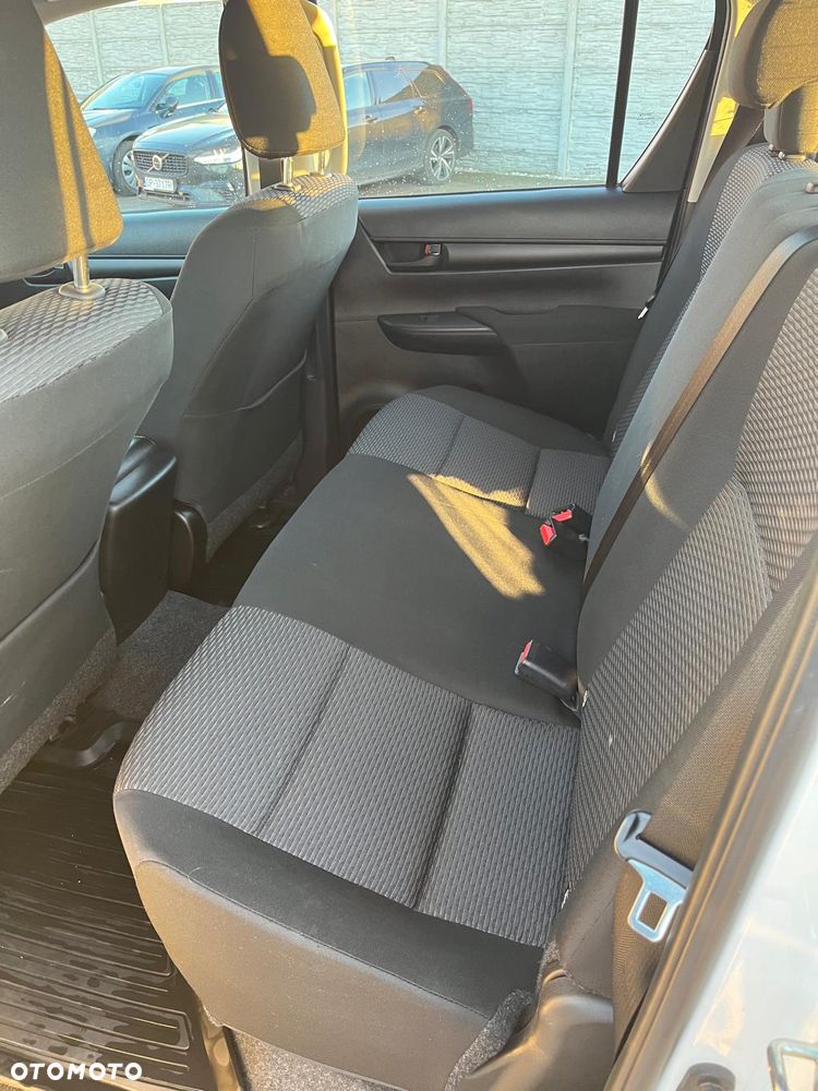 Toyota Hilux 2.4 D-4D Double Cab DLX 4x4 - 8