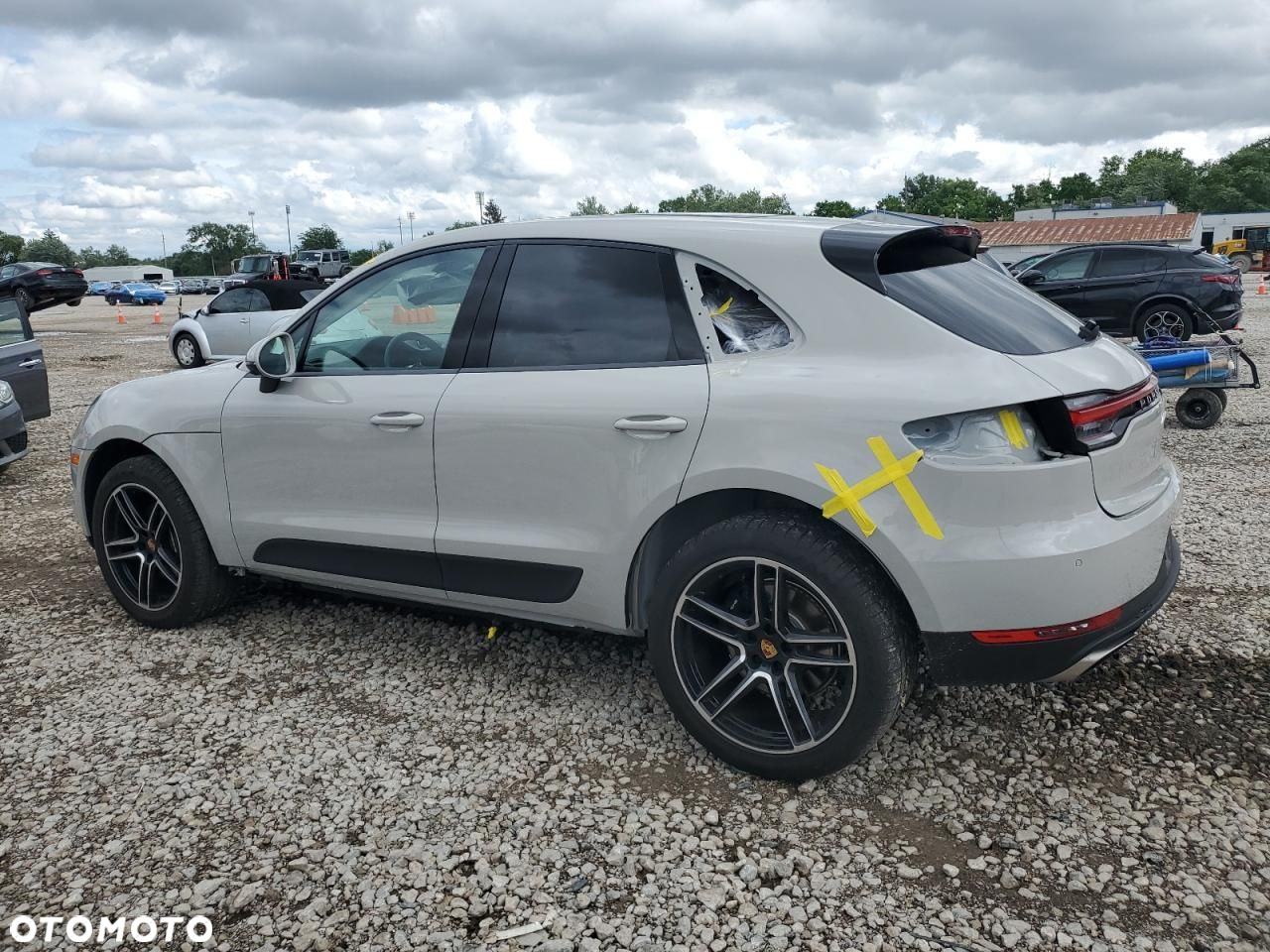 Porsche Macan - 2
