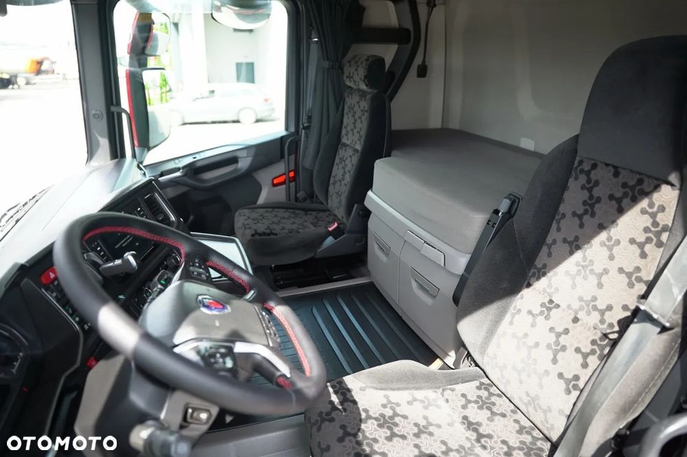 Scania R 410 / FIRANKA 9,5 M  / 6x2 / OŚ PODNOSZONA / WINDA DHOLLANDIA  / EURO 6 - 27