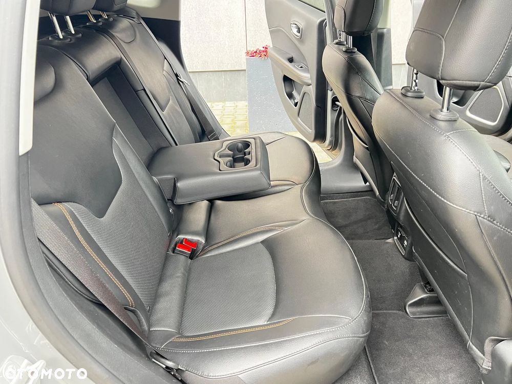 Jeep Compass 2.4I 4x4 CVT Limited - 19