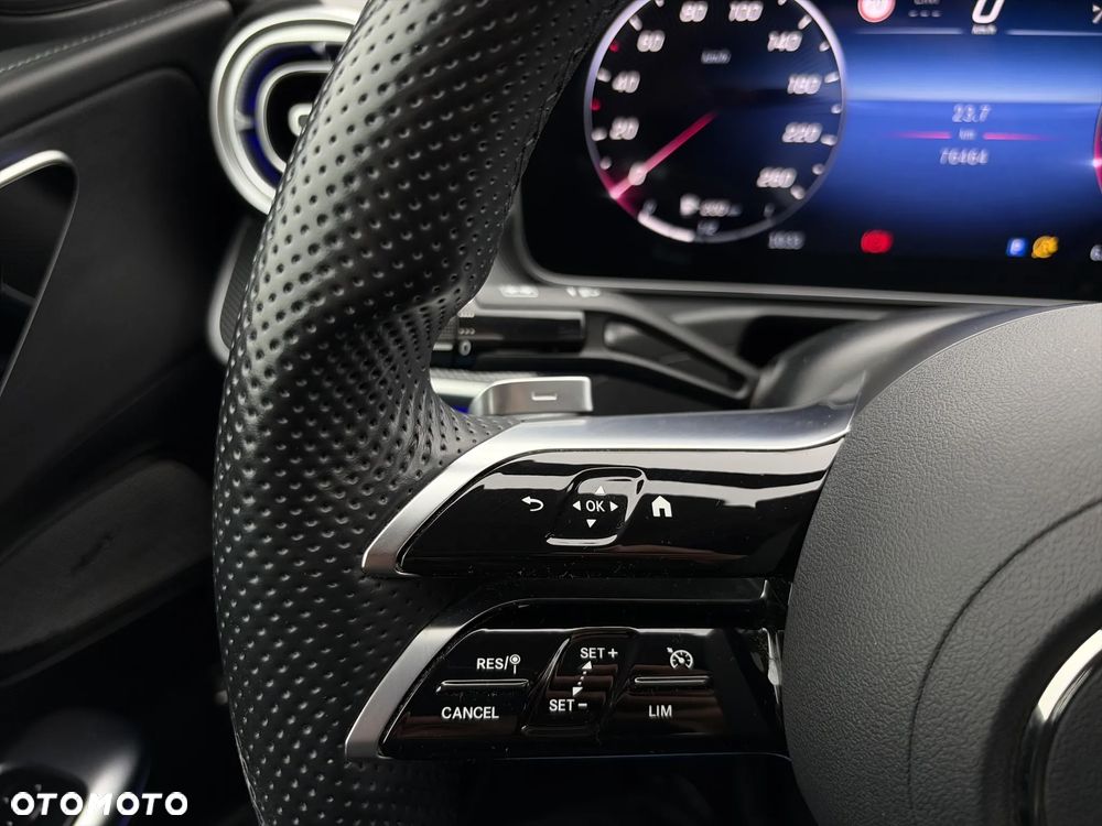 Mercedes-Benz Klasa C 200 mHEV AMG - 30