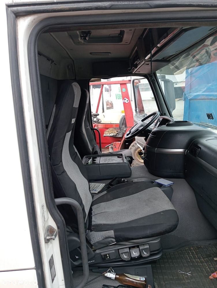 Kabina volvo fh12 - 6